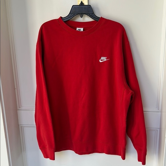 Nike Men's Sportswear Club Fleece Crewneck Sweatshirt University Red/White - Picture 2 of 6